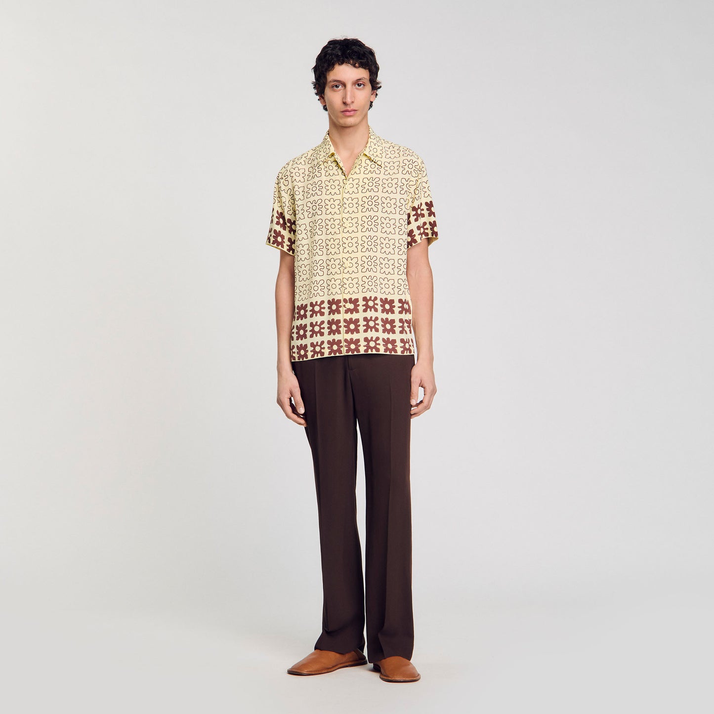 Camisa con estampado floral