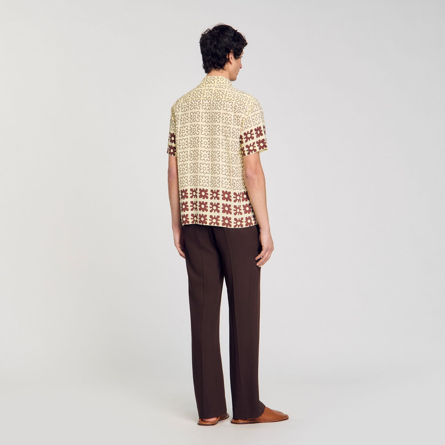 Camisa con estampado floral