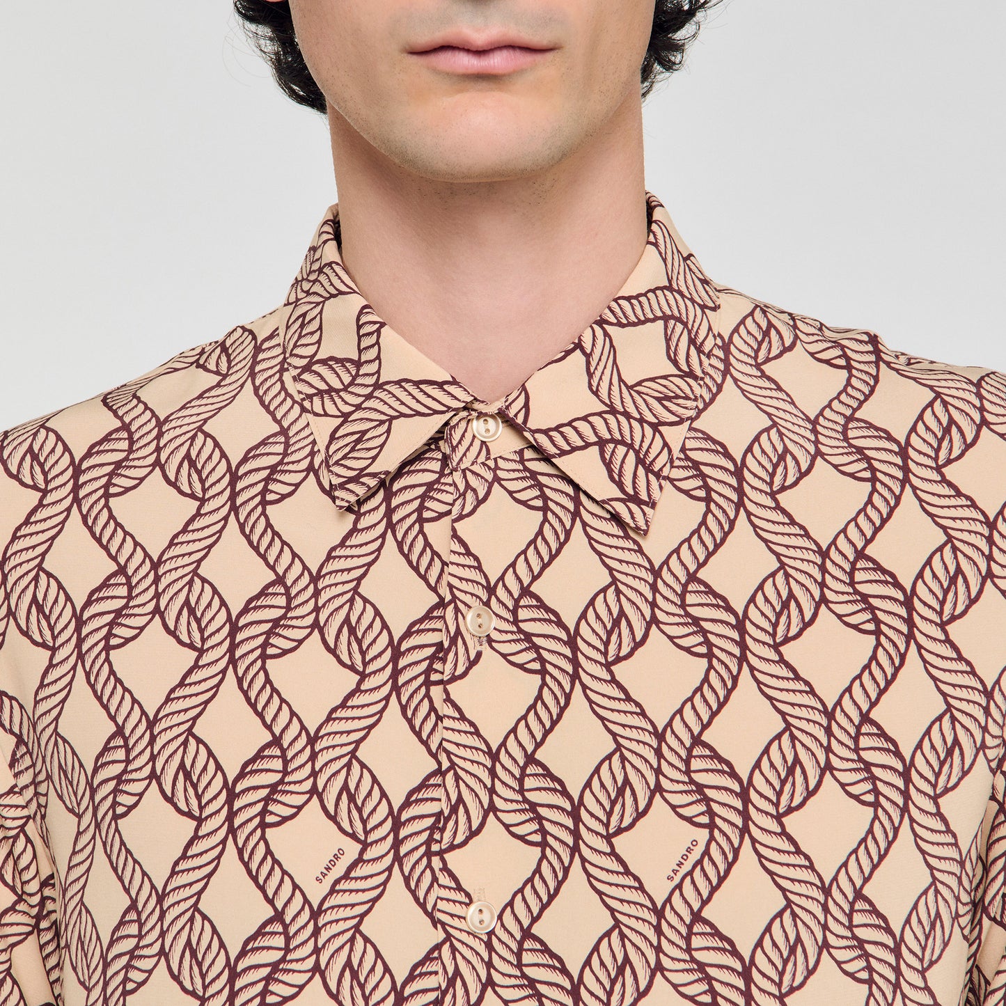 Camisa fluida con estampado de cuerda