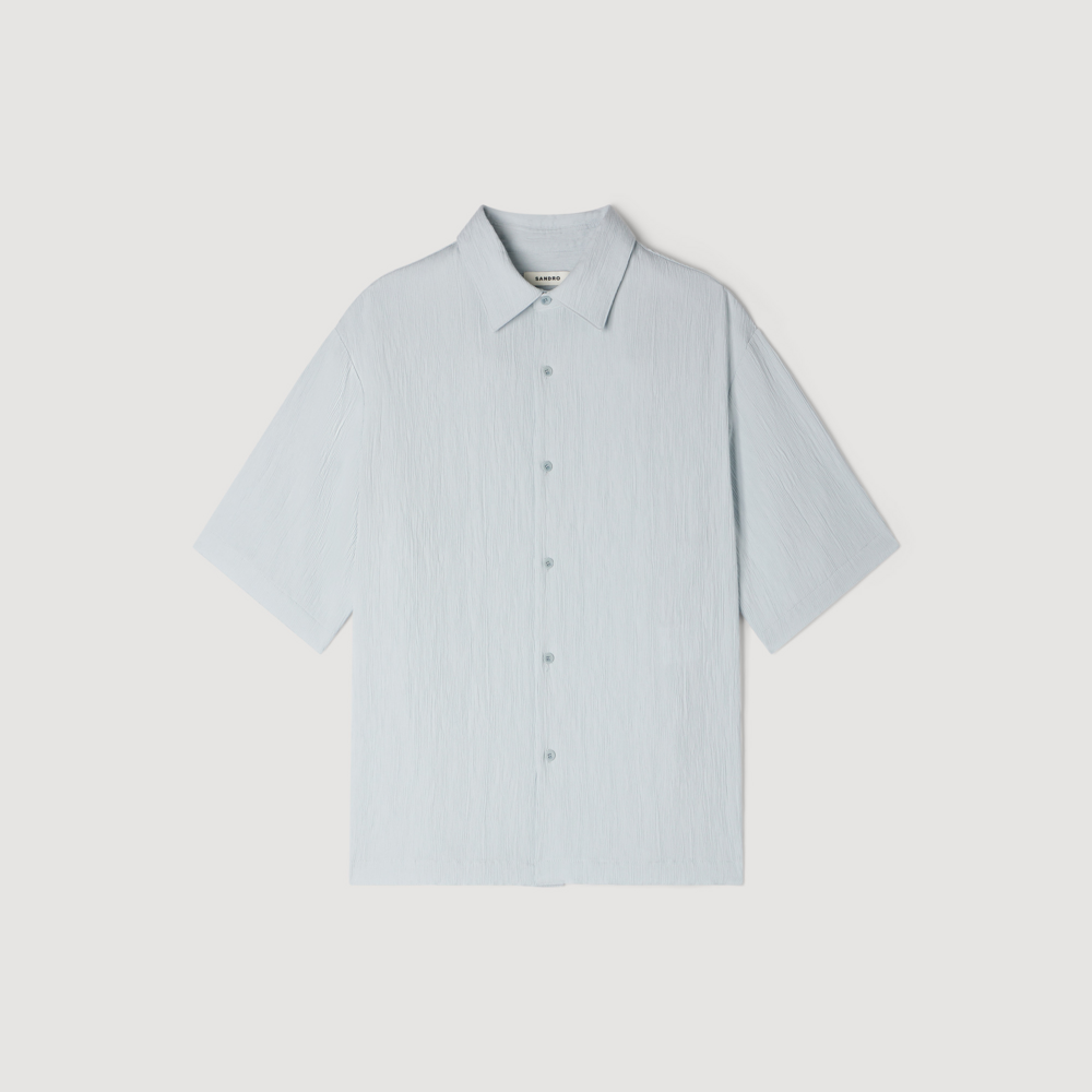 Camisa plisada con cuello italiano