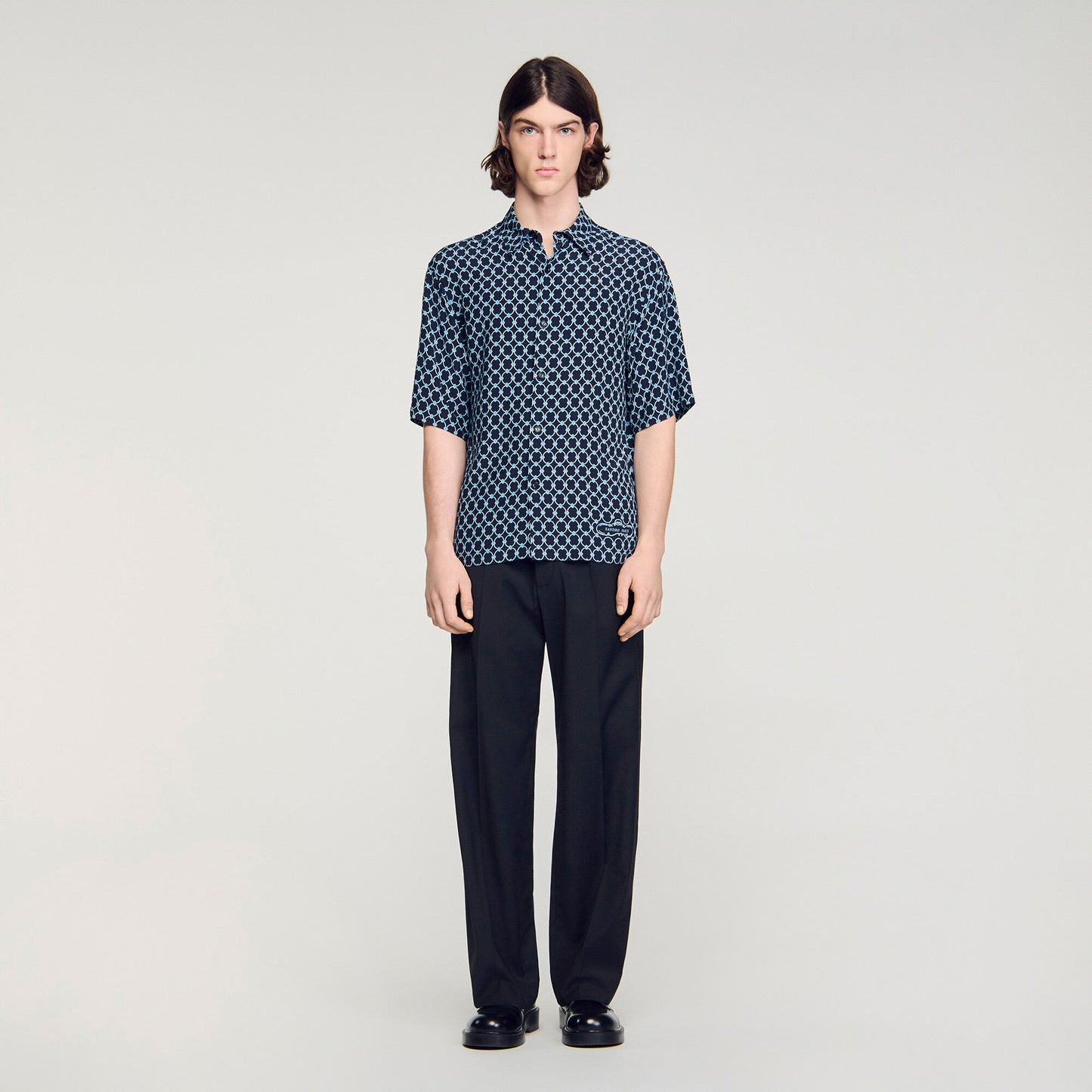 Camisa fluida estampado eslabones