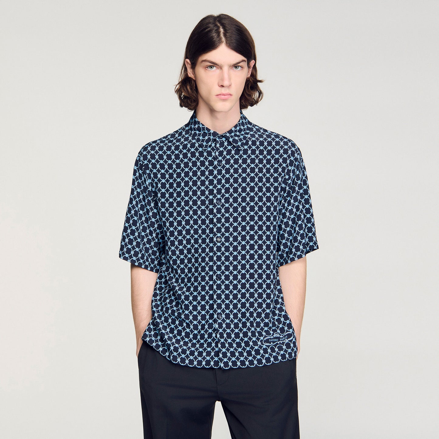 Camisa fluida estampado eslabones