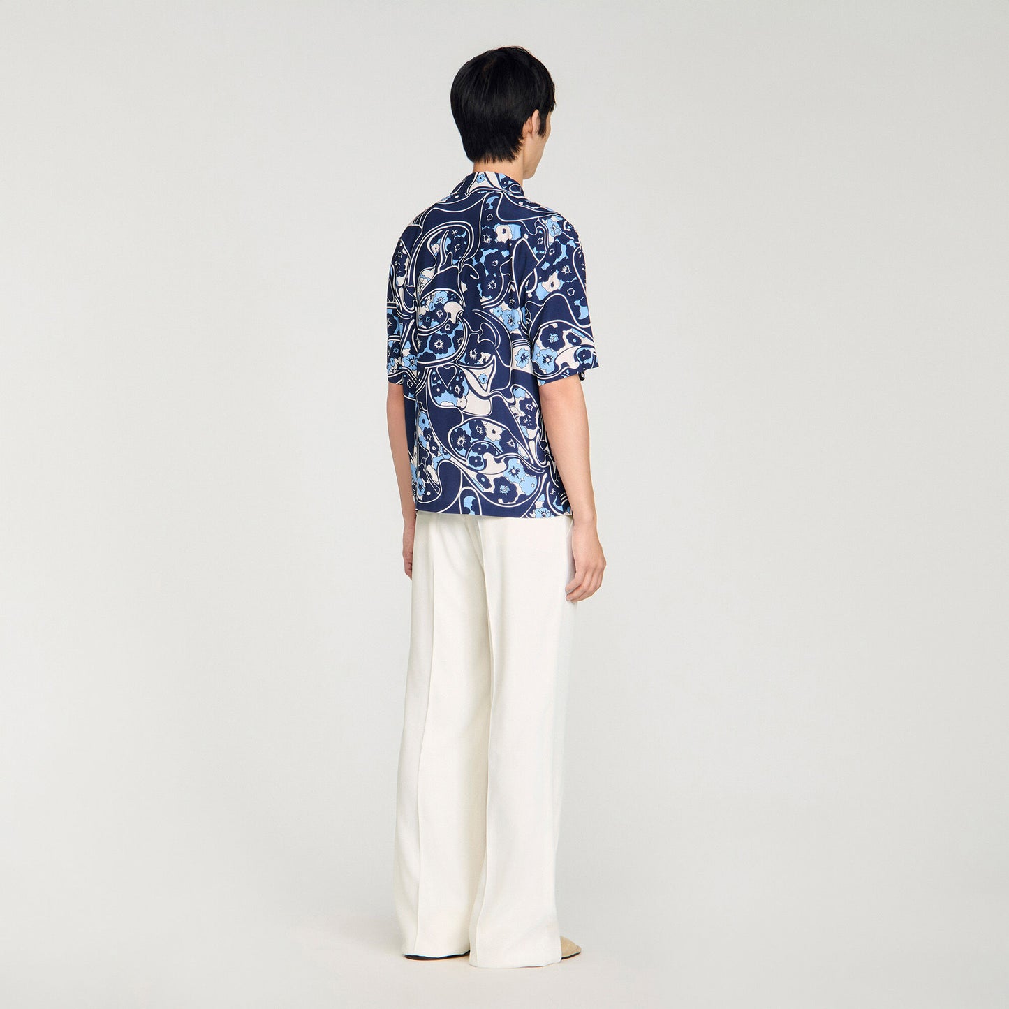 Camisa estampada cuello italiano