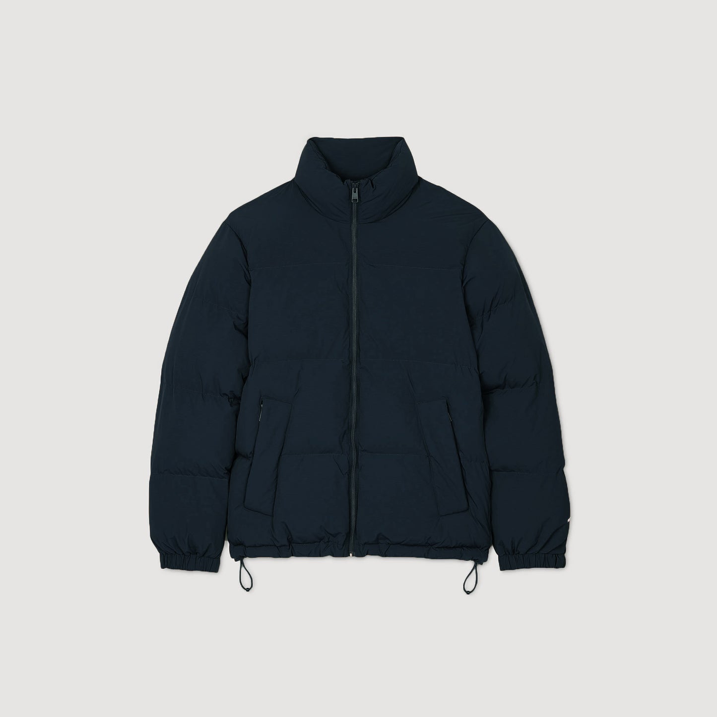 Anorak con capucha y cuello alto