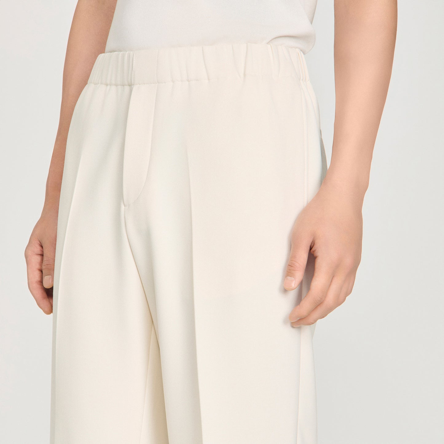 Pantalón ancho