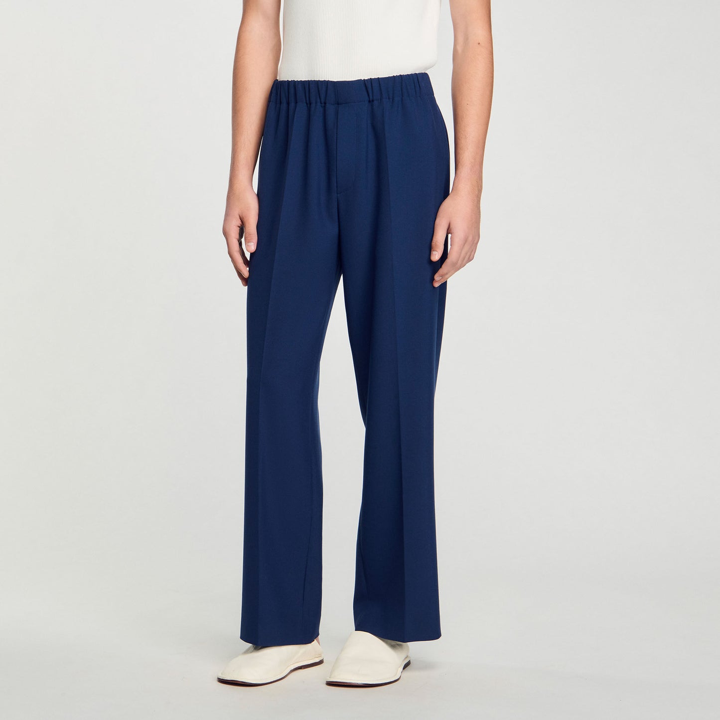 Pantalón ancho