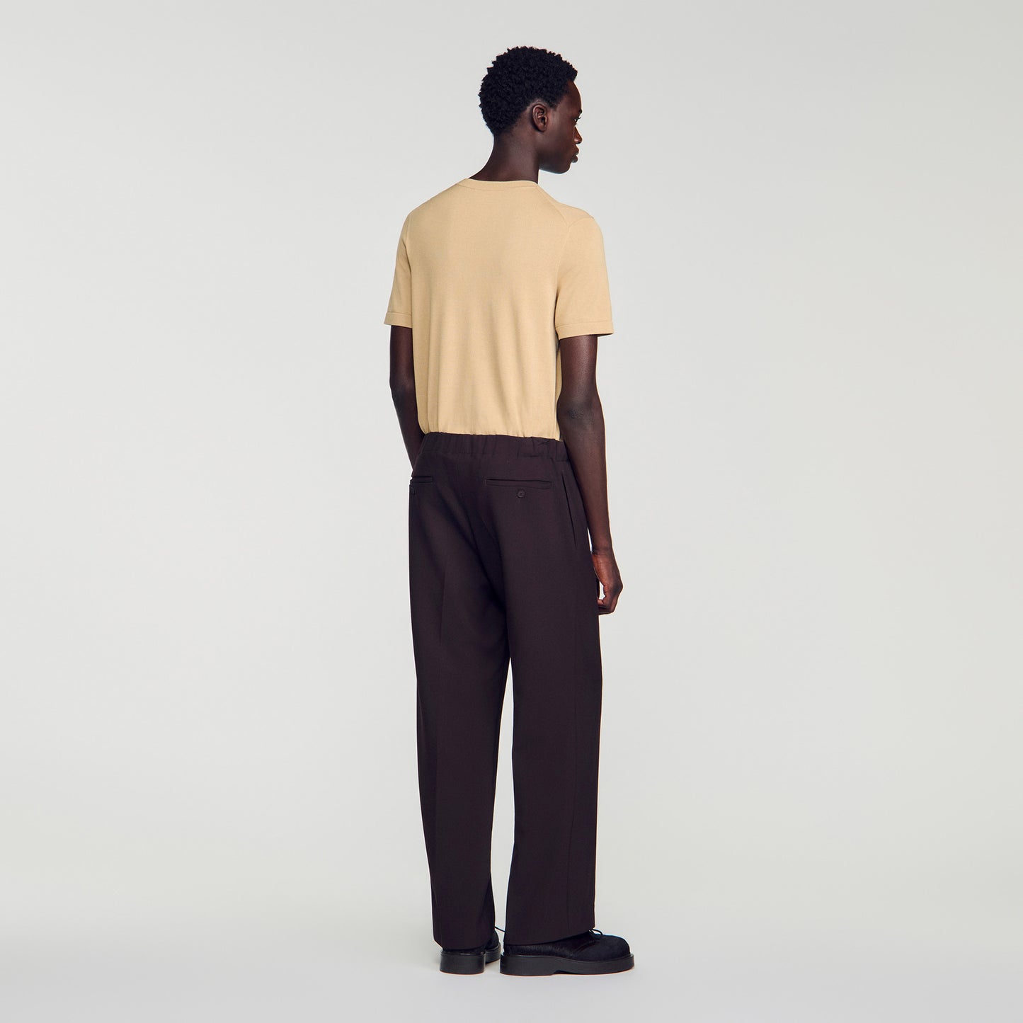 Pantalón ancho