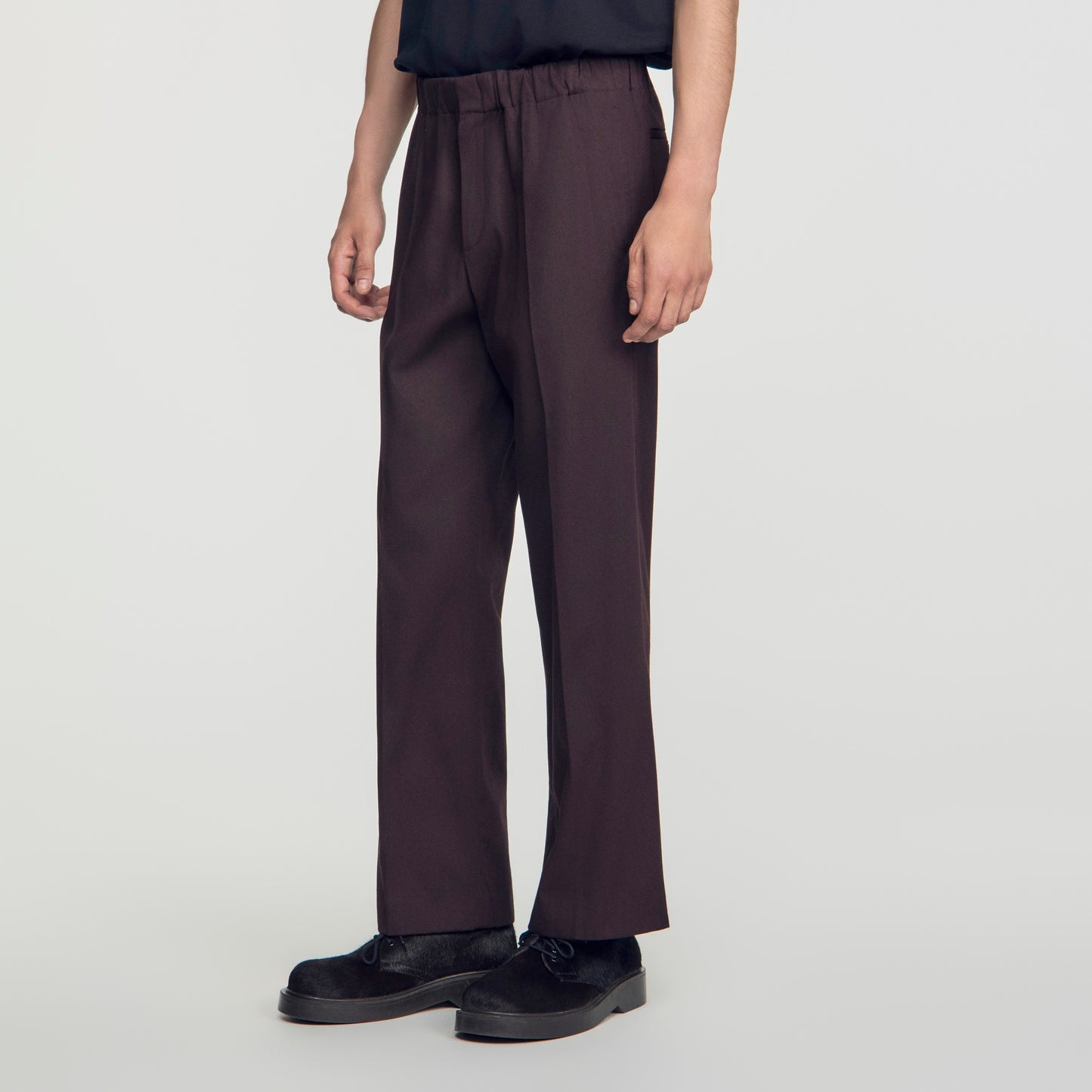 Pantalón ancho con cintura elástica