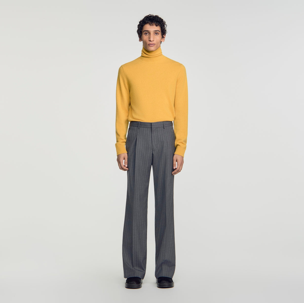 Pantalón ancho de traje de lana