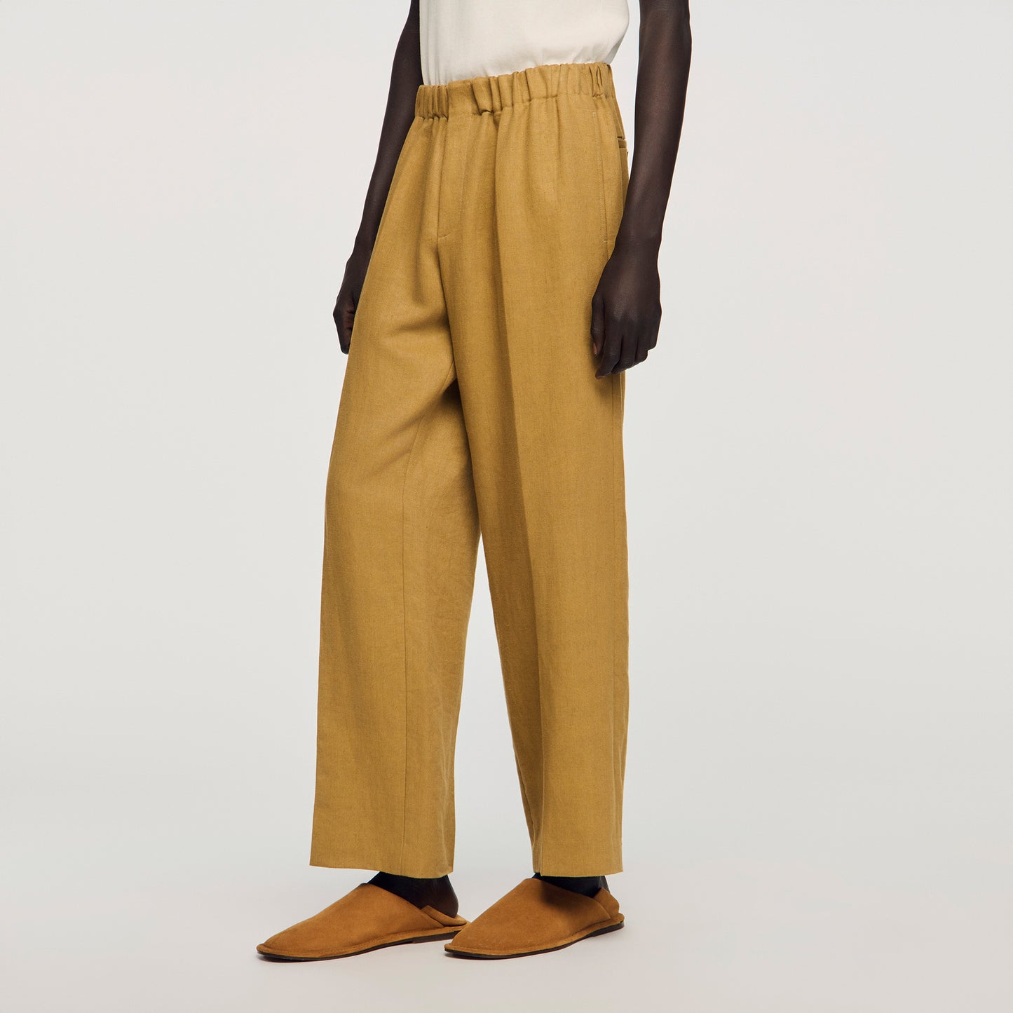 Pantalón ancho de lino elástico