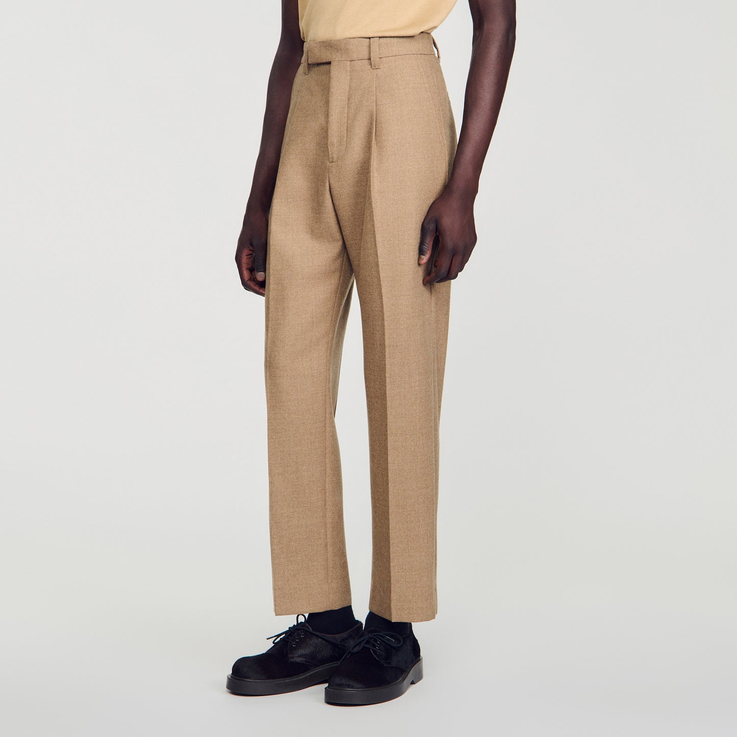 Pantalón de traje amplio de lana