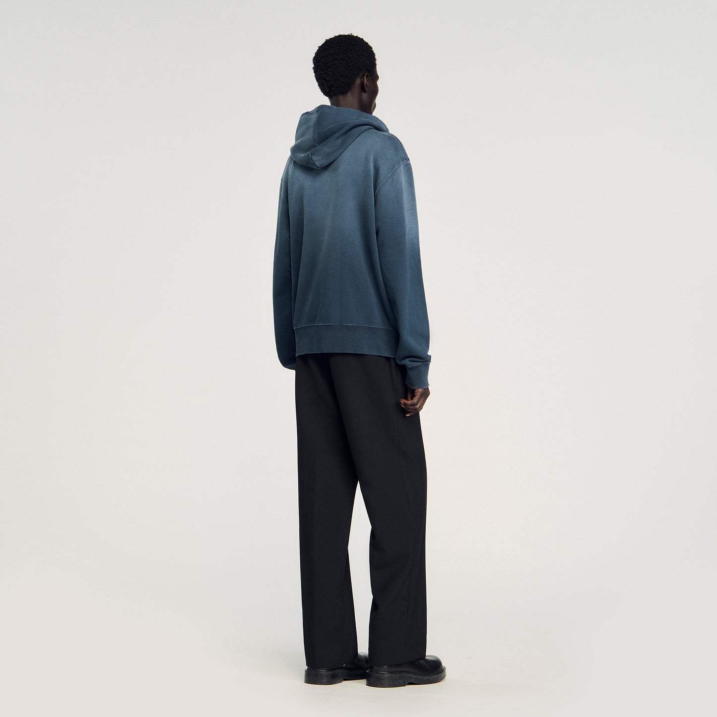 Sudadera sobredimensionada
