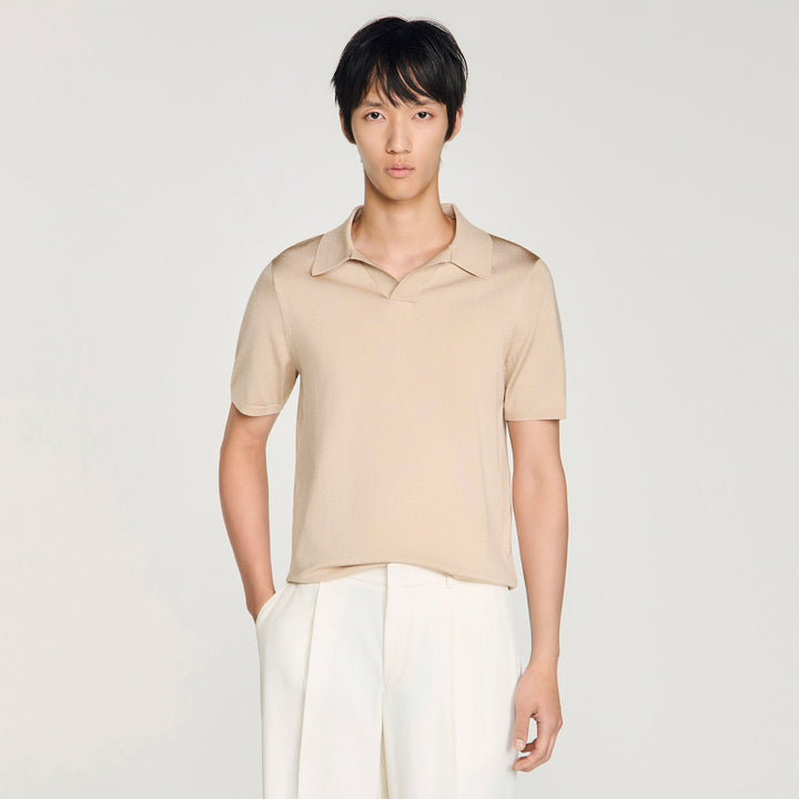 Polo de manga corta y cuello pico