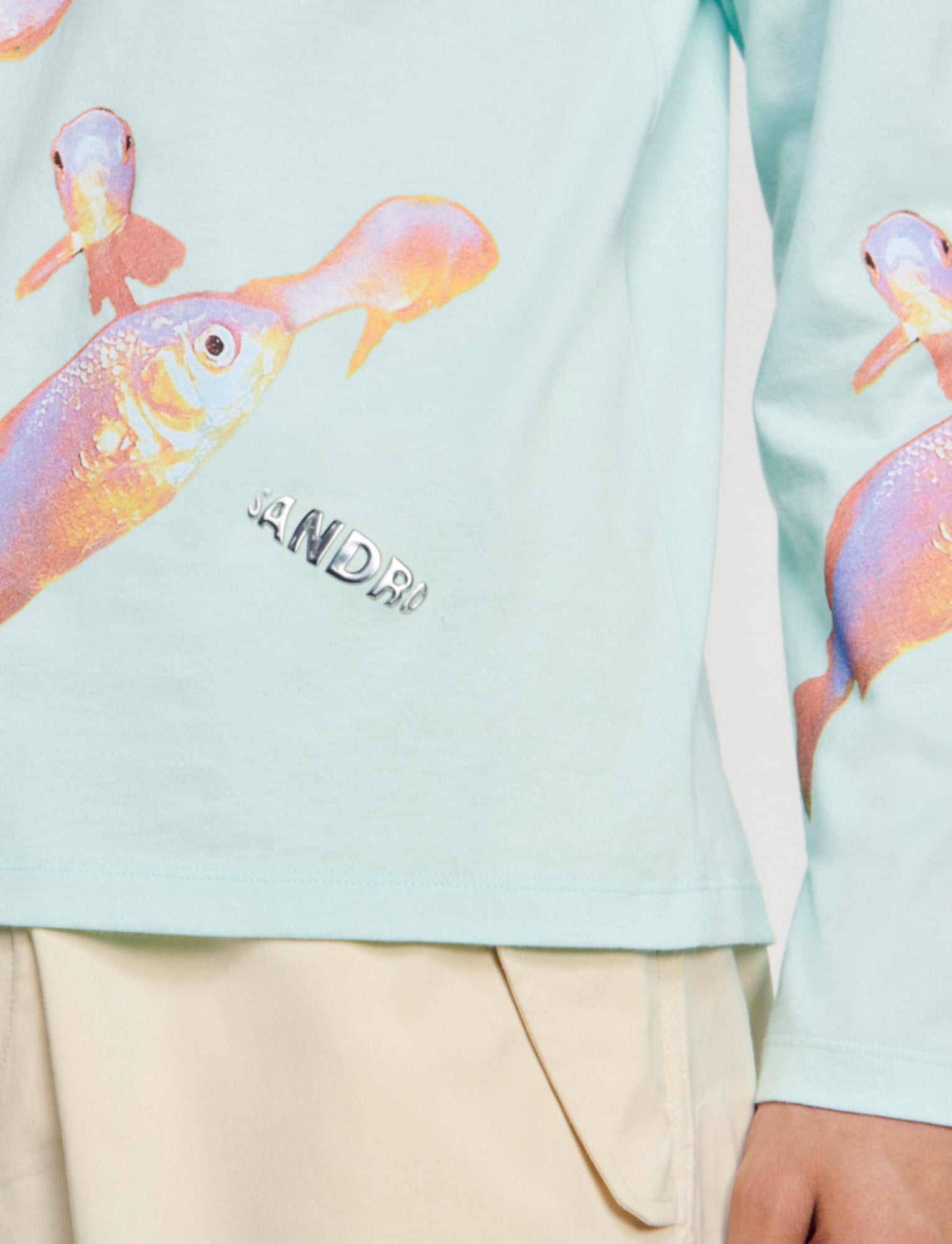 Camiseta con estampado de peces