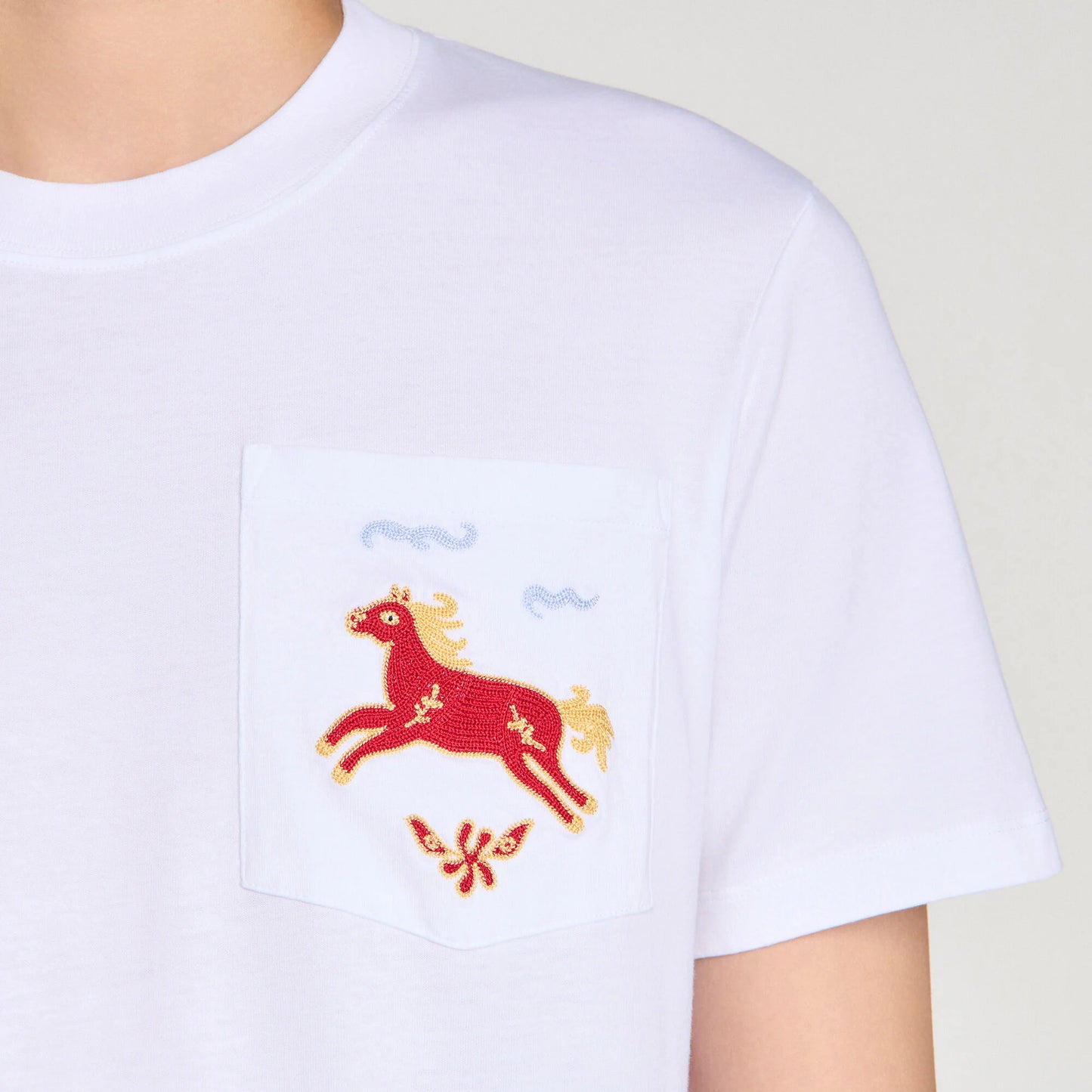 Camiseta de algodón bordado caballo