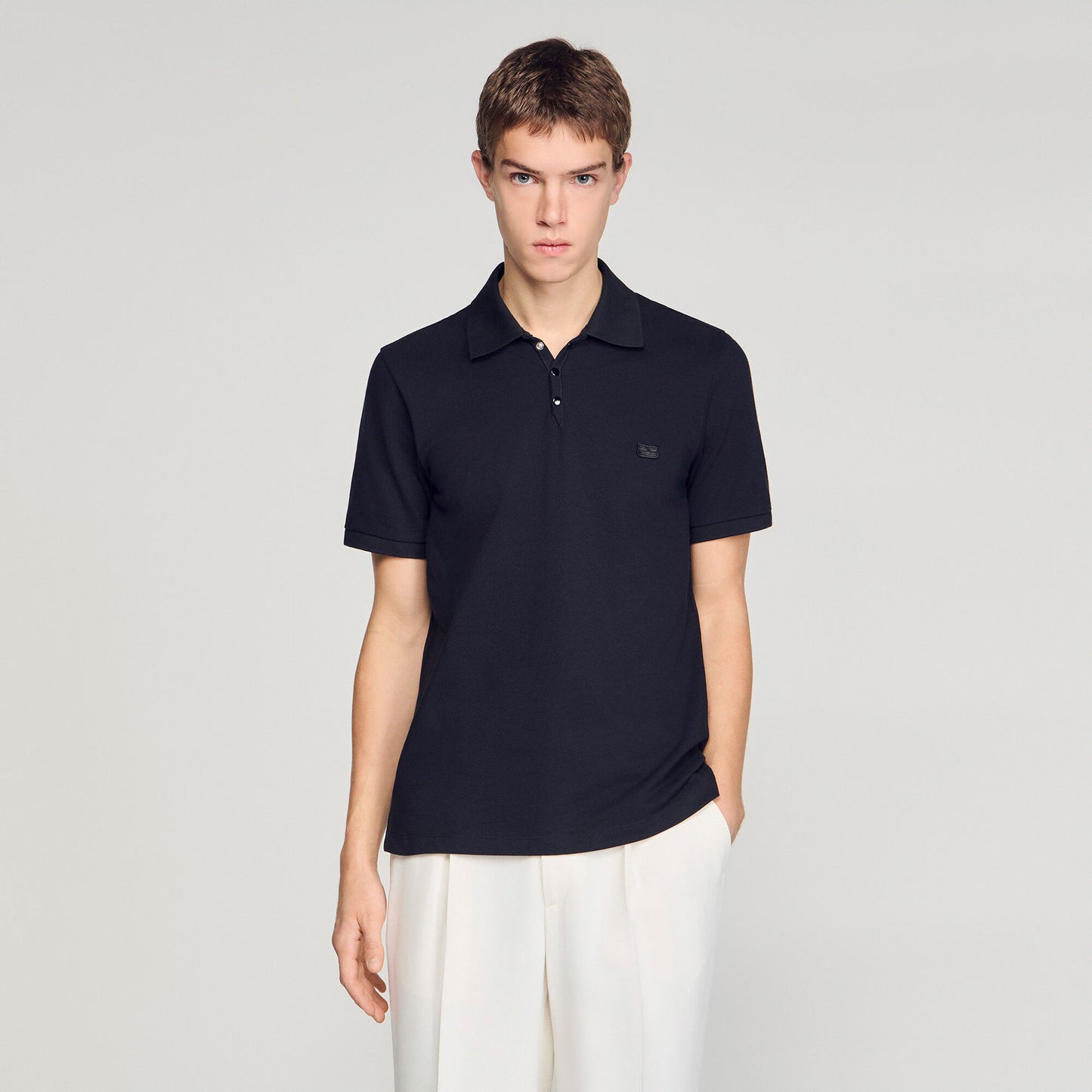 Polo con logo