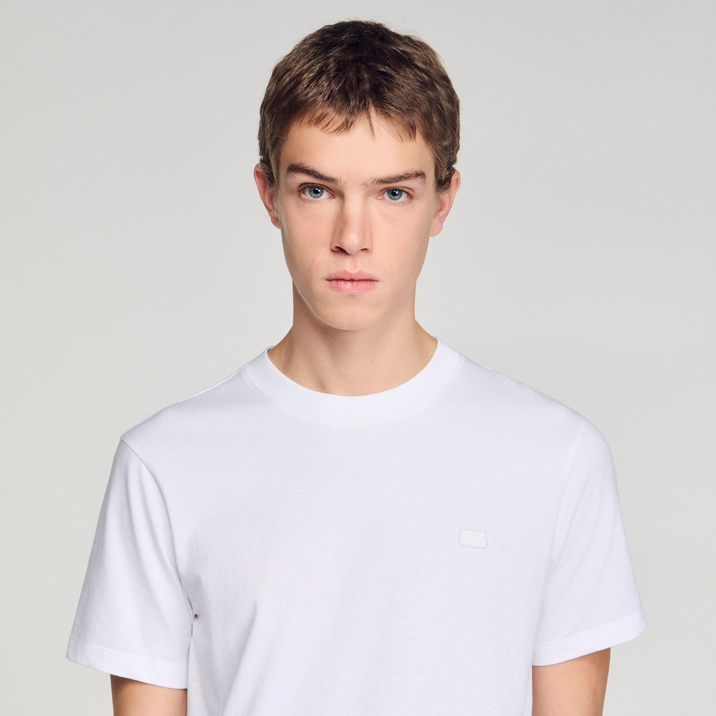 Camiseta con parche doble S