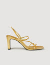Sandalias de piel repujada