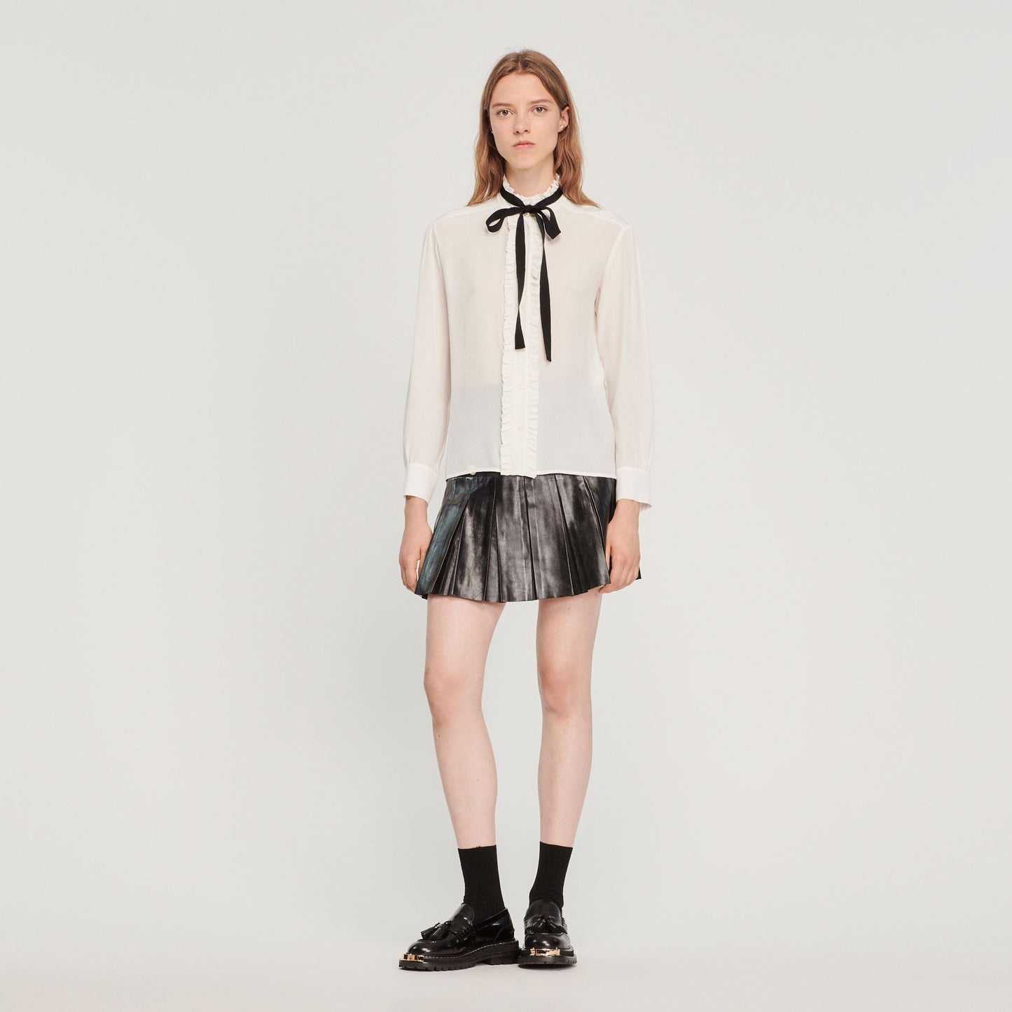 Camisa de seda con lazo