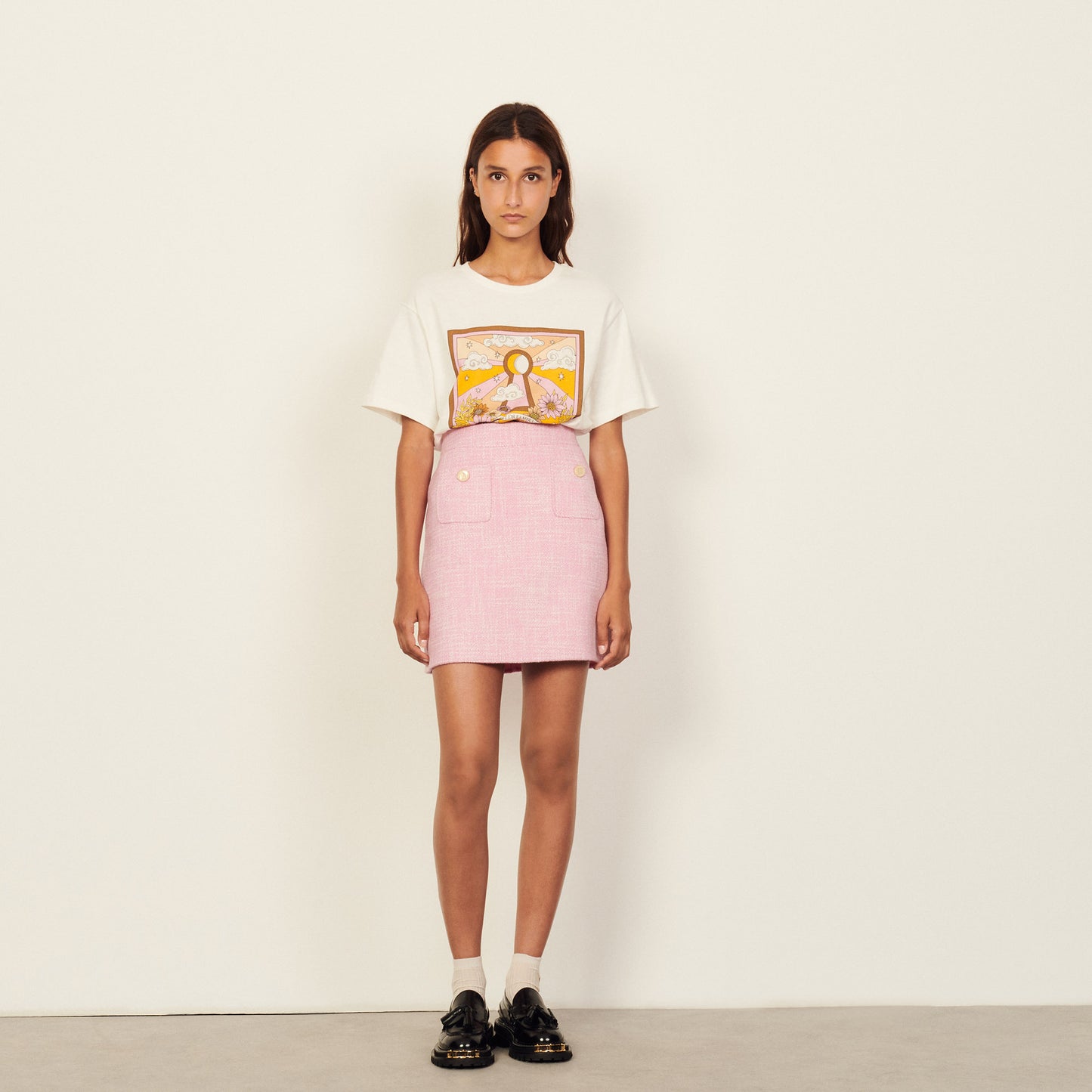 Falda corta de lana