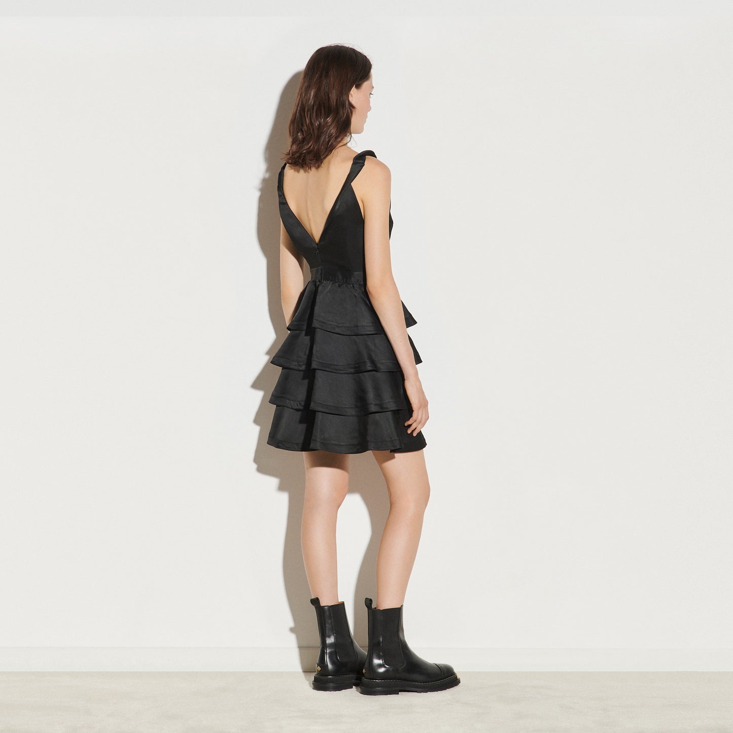 Vestido sin mangas y con volantes Raquel