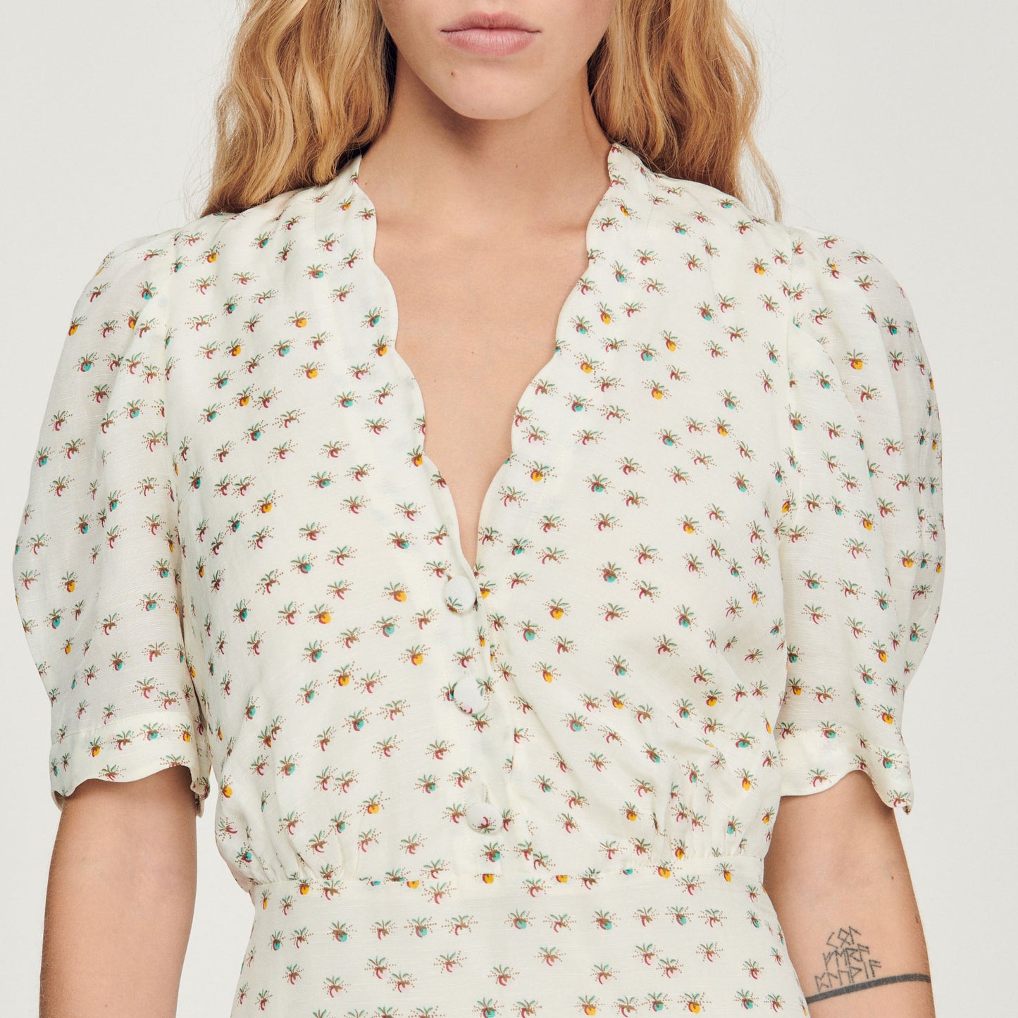 Vestido de manga corta, estampado floral