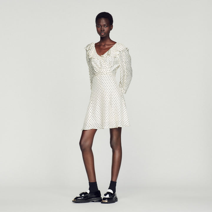 Vestido corto con estampado de lunares