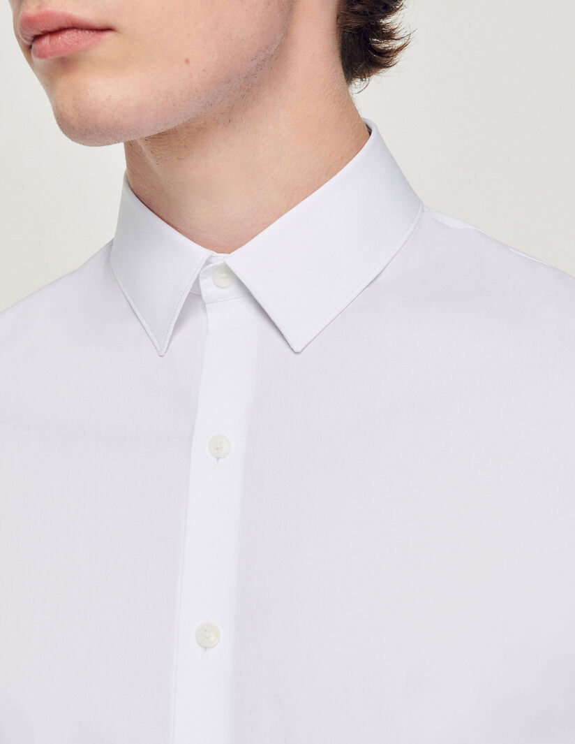 Camisa clásica de corte ajustado