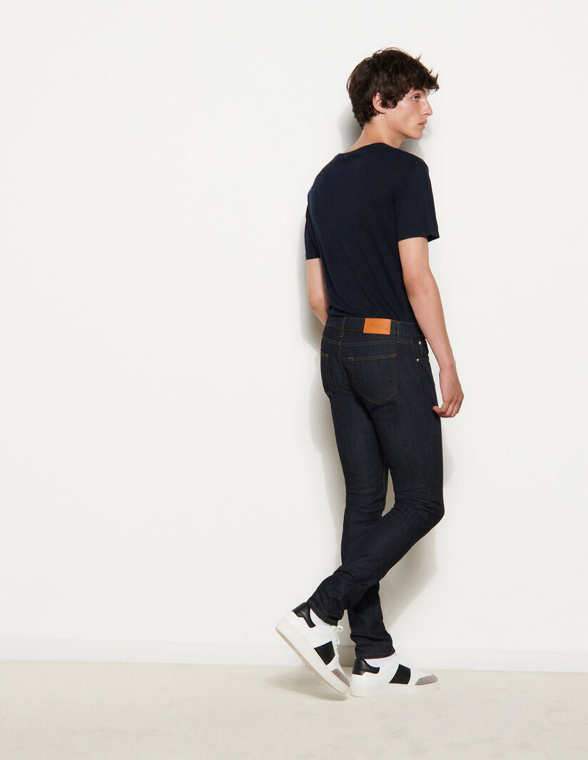 Vaquero en bruto de corte skinny