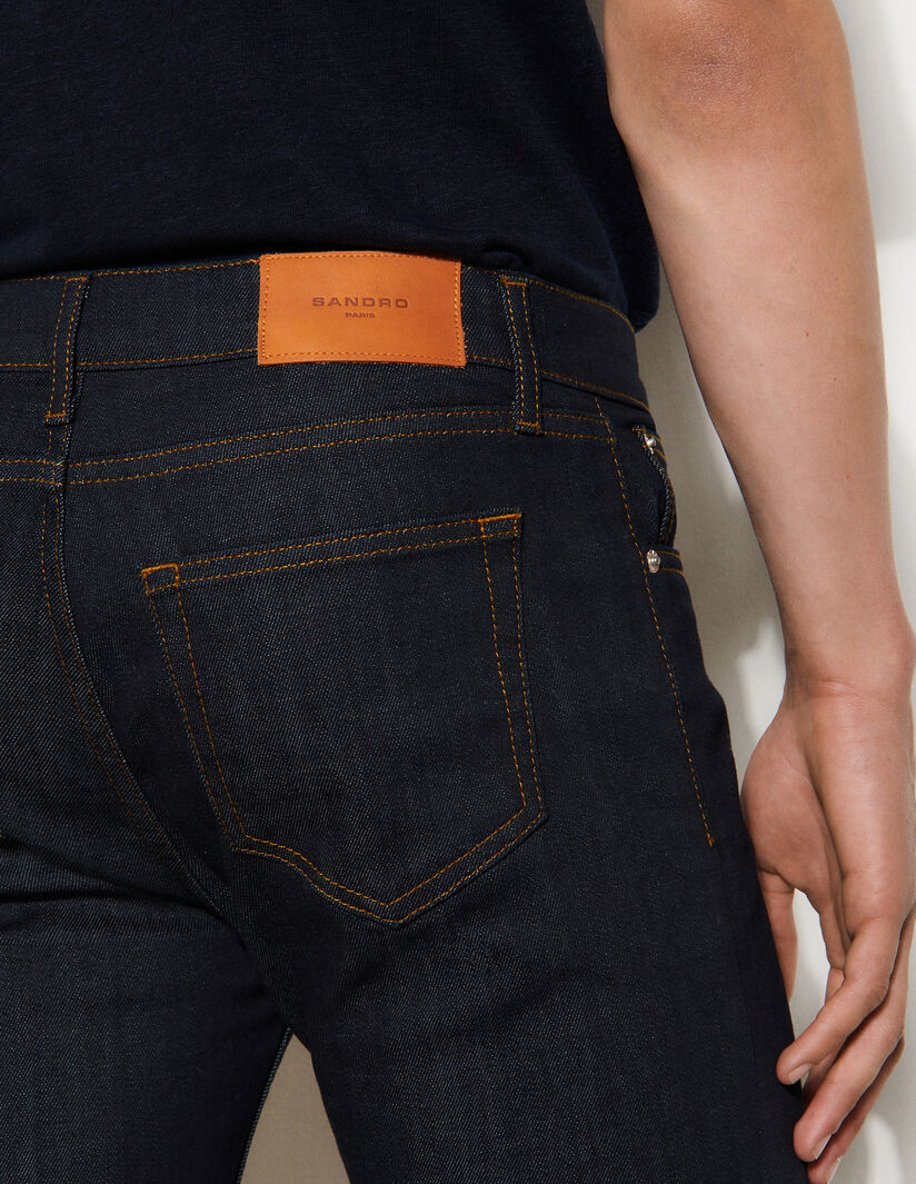 Vaquero en bruto de corte skinny