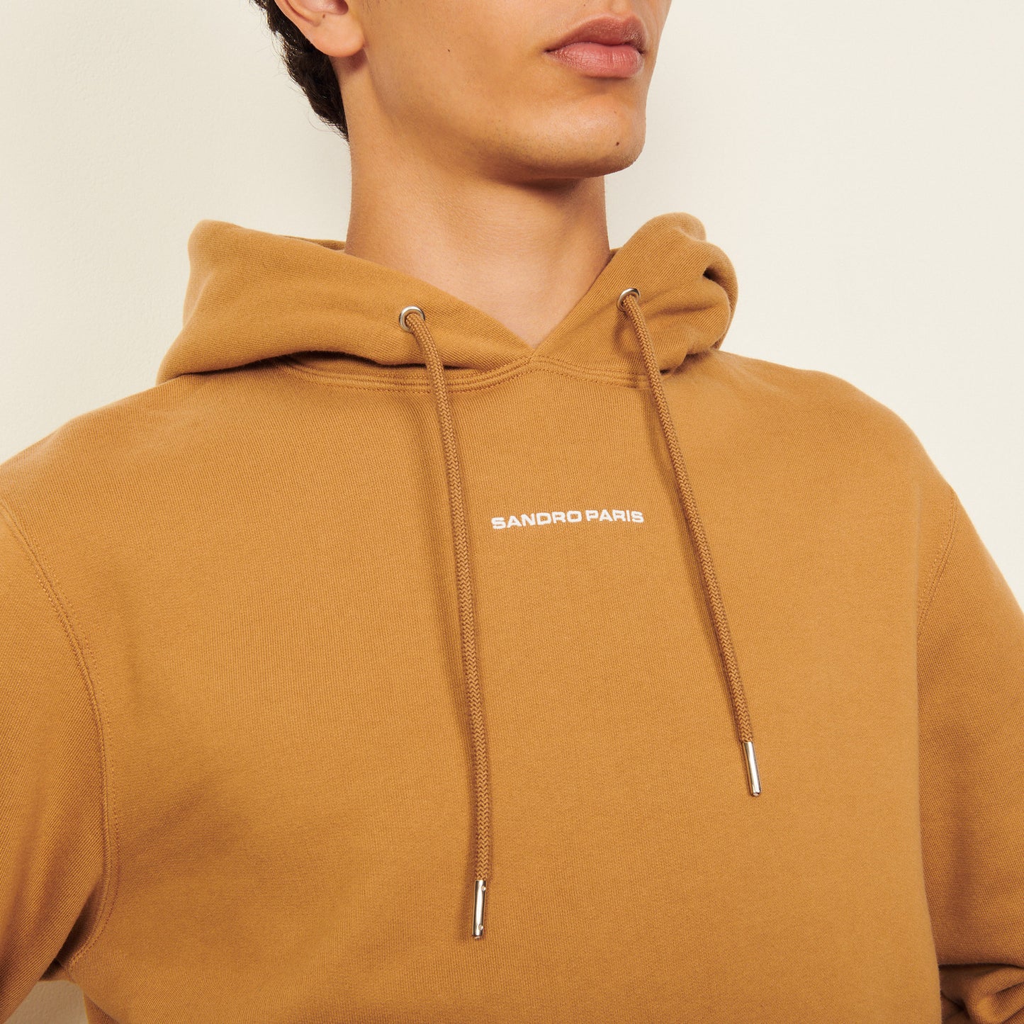 Sudadera Hoodie con logotipo bordado